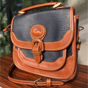 Vintage Dooney And Bourke Square Vintage Carrier Purse